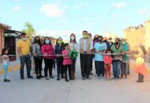 Autoridades municipales inauguran pavimentación de calles en colonia La Florida