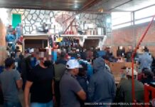 Elementos de Seguridad Pública suspenden peleas de gallos