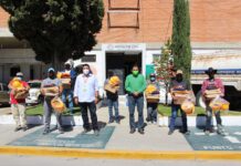 Alcalde y Titular de Protección Civil entregan equipos a brigadistas