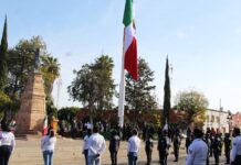 Autoridades conmemoran el “Día de la Bandera”