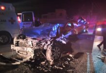 Impactan vehículos en Avenida Diligencias