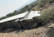 Vuelcan trailers en la San Felipe – Villa de Reyes