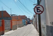 Prohíben estacionarse en calle Argüello; tramo Belisario Domínguez-Primo Verdad