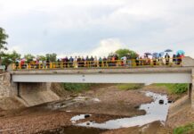 Inauguran puente vehicular en la localidad San José de los Barcos