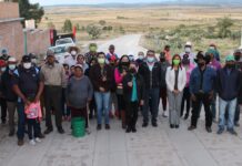 Autoridades municipales, inauguran primera etapa de camino en la comunidad de Palo Colorado