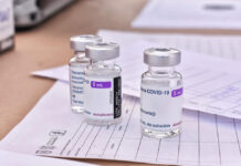 Inicia aplicación de refuerzo contra COVID-19 a personal de salud