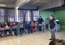 Personal educativo analiza y planea estrategias para favorecer el desarrollo integral de los estudiantes