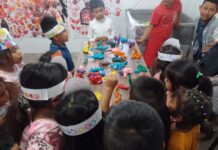 Niñas y niños aprenden y viven la Semana de los Dinosaurios