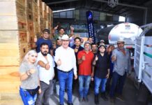 Entrega SDAyR fructosa para alimentar a las abejas de León