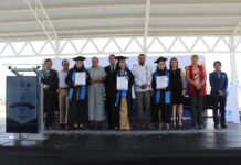 Culmina su educación la Primera Generación de Prepa Pro