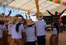 SEG lleva esperanza y unión a niñas y niños migrantes