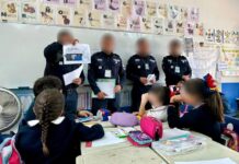 Policía Cibernética guía a estudiantes para navegar seguros en el ciberespacio