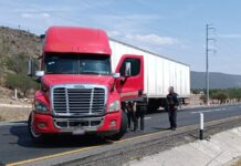 Frustra Secretaría de Seguridad y Paz robo de tractocamión con carga valuada en más de 600 mil pesos en la Carretera Federal 57