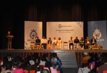 Reconocen a madres y padres por su entrega y trabajo en favor de la comunidad educativa