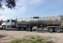Aseguran FSPE 12 mil litros de presunto hidrocarburo, una toma clandestina y vehículos en Villagrán
